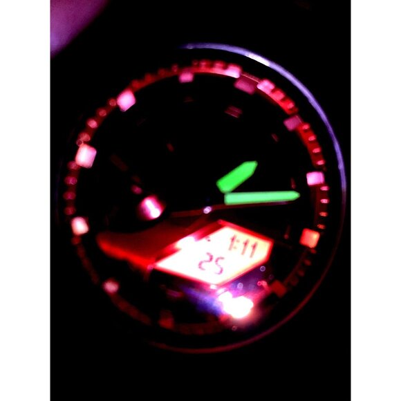 Casio G-Shock Men's Watch GM2100B Quartz Red Dial Black 44mm Analog Digital 5611 - Picture 7 of 14